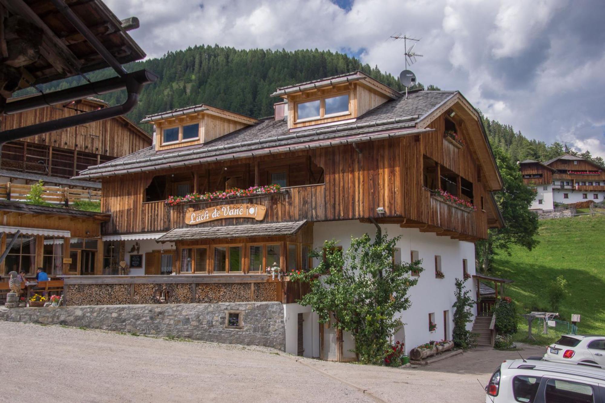 Agriturismo Luech De Vanc Sankt Martin im Turm Buitenkant foto